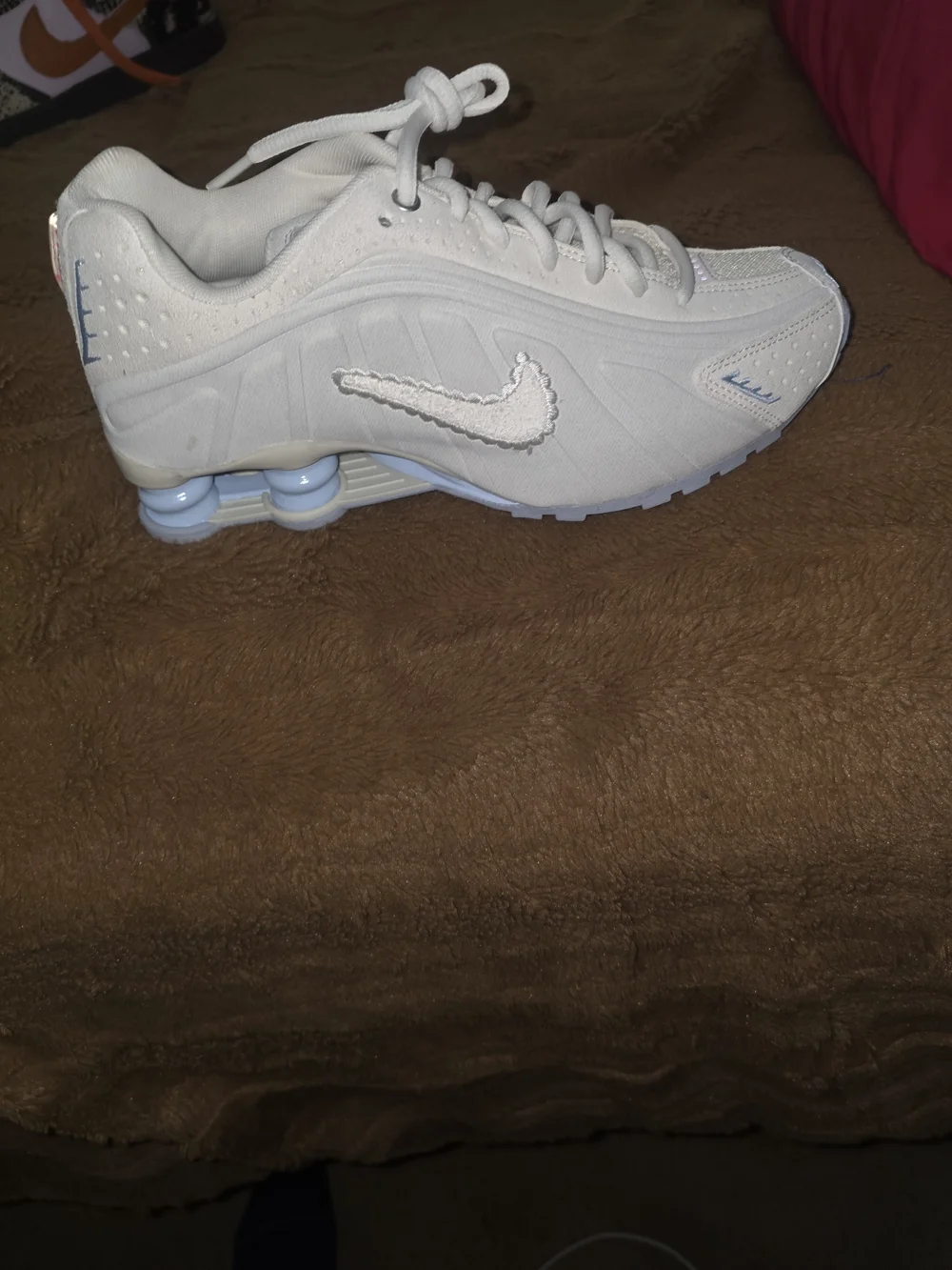Nike Women’s White/Light Blue Shox Runner